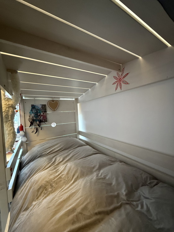 Image 1 of Letto a mezza altezza bianco lavato