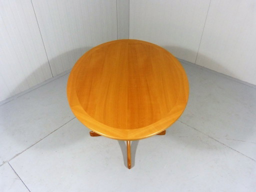 Ovale essenhouten salon- of bijzettafel, Denemarken