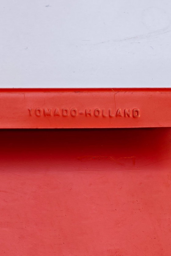 Image 1 of Perchero de pared Tomado rojo blanco Adriaan Dekker