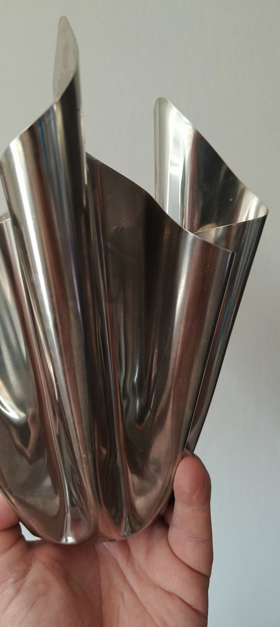 Image 1 of Vaso a tulipano Martin Brühl, design olandese moderno, bordo in acciaio inossidabile