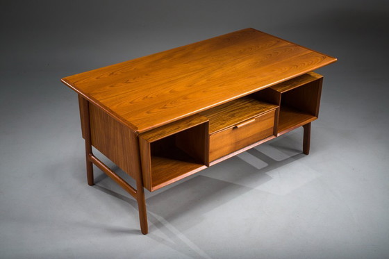 Image 1 of Scrivania modello 75 in teak di Omann Jun Møbelfabrik, anni '60