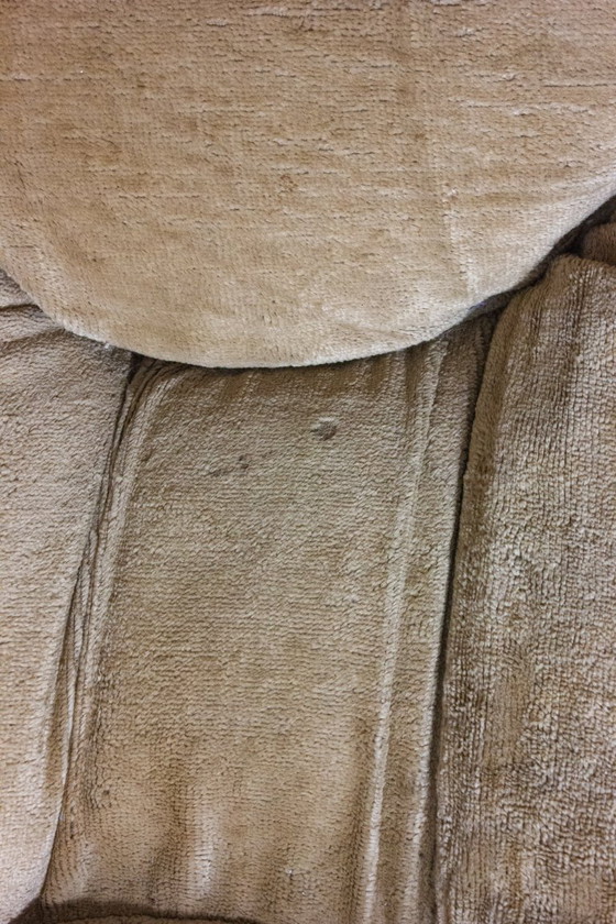 Image 1 of Italienisches Zweisitzer-Sofa aus beigefarbenem Samt, 1970er Jahre