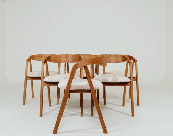 Image 1 of Scandinavian dining chairs set of 6 rustic oak wood safari beige 