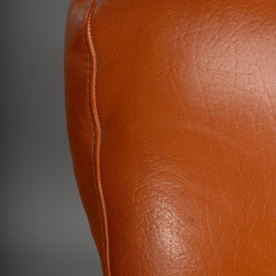 Image 1 of Dänischer Drehsessel im Mid-Century-Modern-Stil aus cognacfarbenem Leder, 1960er Jahre