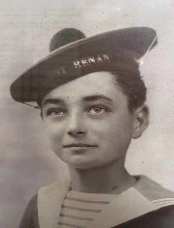Image 1 of Grand portrait vintage d'une femme marin - Seconde Guerre mondiale
