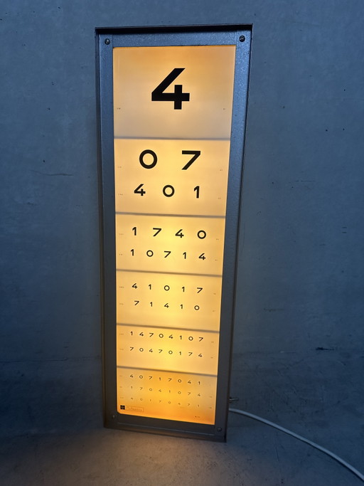 Vintage reading test - ophthalmologist's practice (wall lamp)