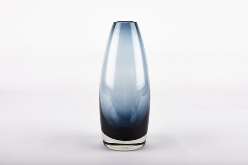 Modell 1365 Vase Entworfen von Tamara Aladin für Riihimäen Lasi Oy, Finnland 1960er Jahre.