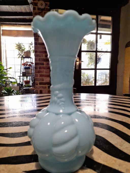 art deco vaas  opaline blauw