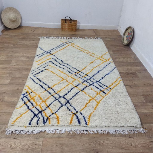 Handmade Moroccan Berber Rug – Modern Geometric Wool Carpet (250 × 150 cm)