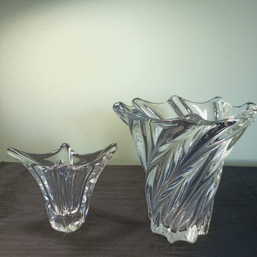 Set aus 2 französischen Mid-Century Kristallvasen (Daum & Art Vannes)