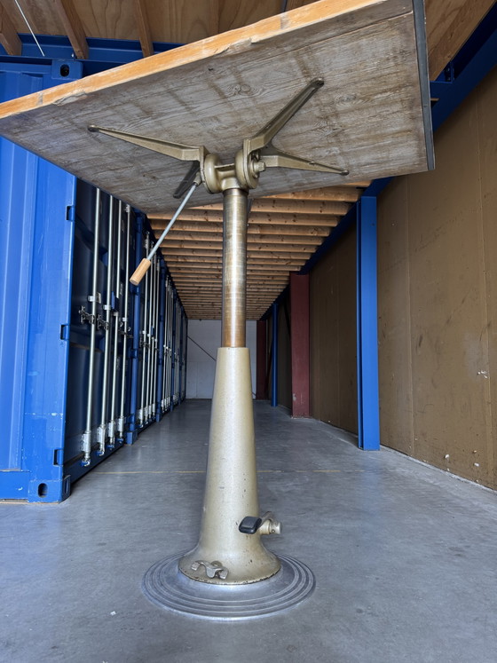 Image 1 of Nike Eskilstuna Industriearbeitstisch Schreibtisch