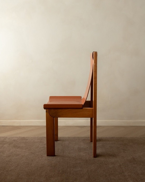 Image 1 of Brutalistische iep en lederen eetkamerstoelen van Giovanni Luigi Gorgoni voor Roche Bobois, jaren 70, set van 7