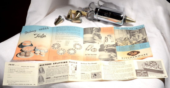 Vintage Tala brand icing syringe, Queen model, 7x17cm – Kitchen accessories, Metal, Chrome (photo 4 of 5)