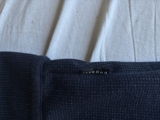 Bugatti Kragen Strickjacke – Fotografie, Stoff (photo 3 of 6)