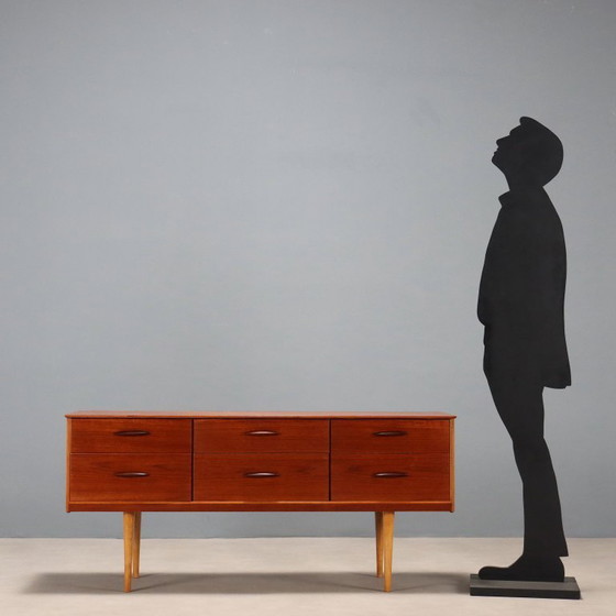 Image 1 of Meuble à tiroirs anglais des années 1960