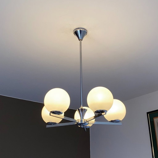 Sputnik chandelier with 5 globes. 1970. Space Age.