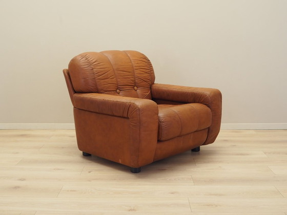 Image 1 of Bruine fauteuil, Italiaans ontwerp, jaren 1970, productie: Italië