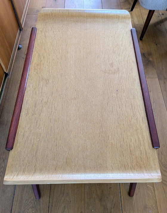 Mid-century Coffee table with curved top and magazine rack, Merk onbekend, Metal, Wood, Brown (photo 4 of 5)