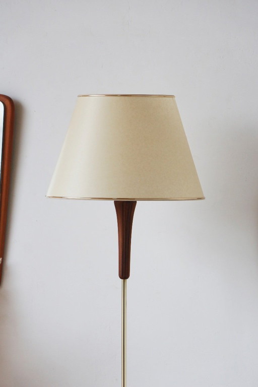 Stehlampe aus Teakholz und Messing aus den 1960er Jahren – Vintage-Beleuchtung