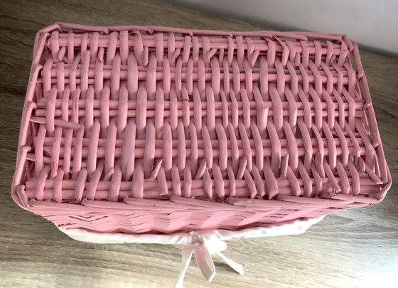 Image 1 of Großer rechteckiger Korb aus rosa Weide und besticktem Canvas