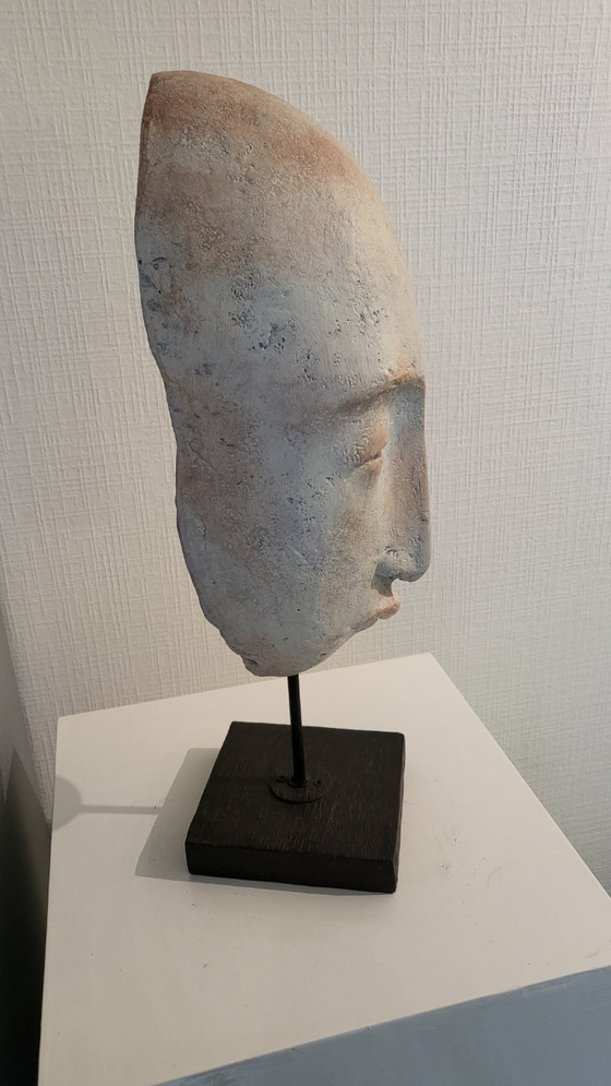 Estatua antigua sobre pedestal – North America production, Objetos decorativos, Stone (photo 3 of 5)