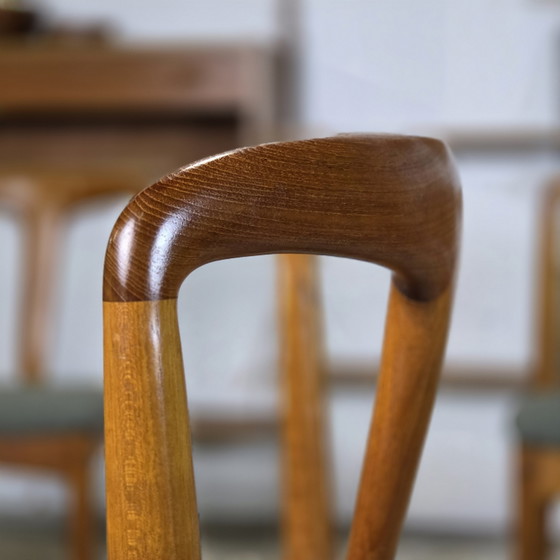 Image 1 of 5 Johannes Andersen 'Juliane' Vintage jaren 60 Deense stoelen