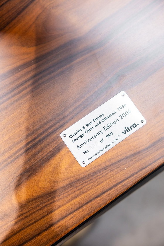 Image 1 of Eames loungestoel + voetenbank "jubileumeditie"