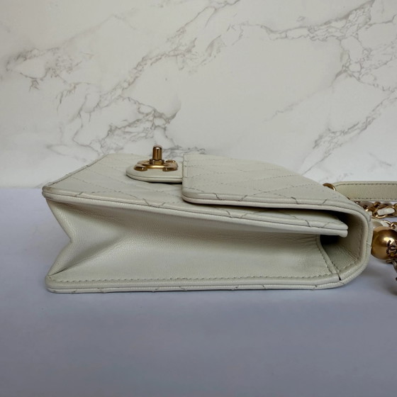 Chanel chic pearl flap bag – Sacs a bandouliere, Cuir (photo 14 of 20)