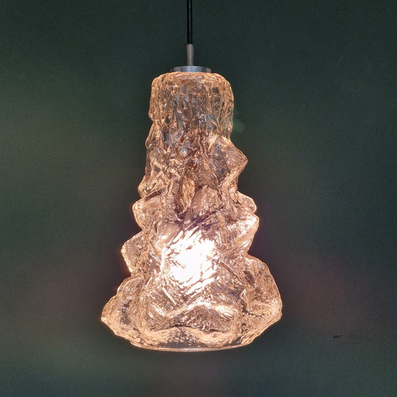 Image 1 of Vintage Peill & Putzler "Alaska" Pendant Lamp - Sculptural Glass - 1970s - 35 cm high.