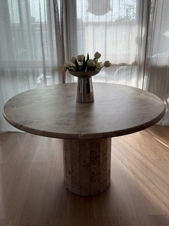 Image 1 of table à manger vintage en travertin