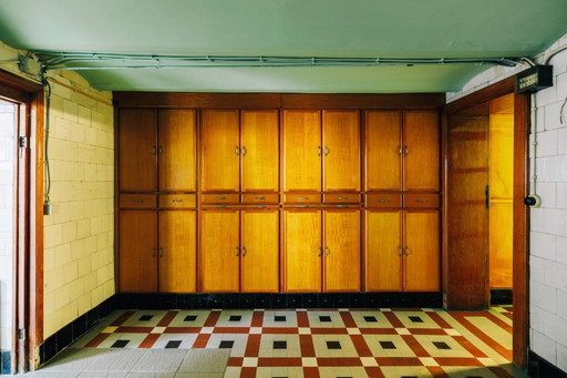 armoire en bois