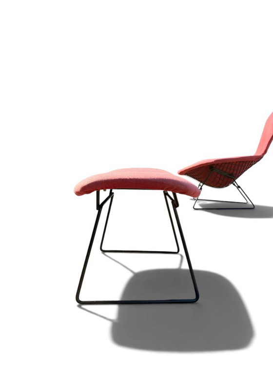 Autentica poltrona e poggiapiedi "Bird" di Harry Bertoia per Knoll - Acciaio nero e rosa sbiadito (photo 12 of 12)