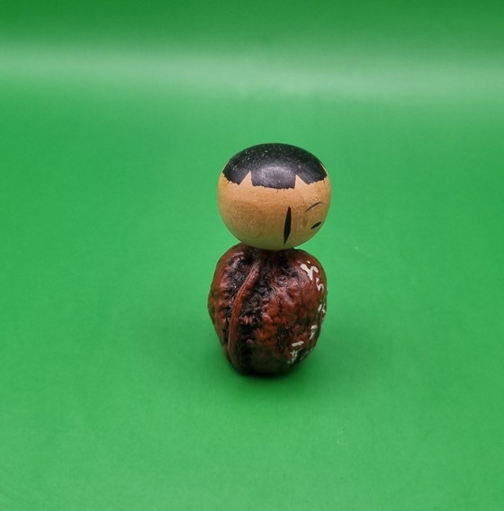 Adorabile Kokeshi di Noce – Oggetti decorativi, Wood (photo 2 of 5)