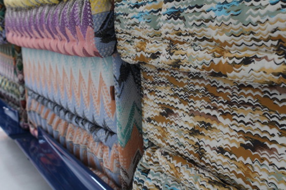 Image 1 of Canapé Roche Bobois Mah Jong, design Missoni par Hans Hopfer, avec plateforme