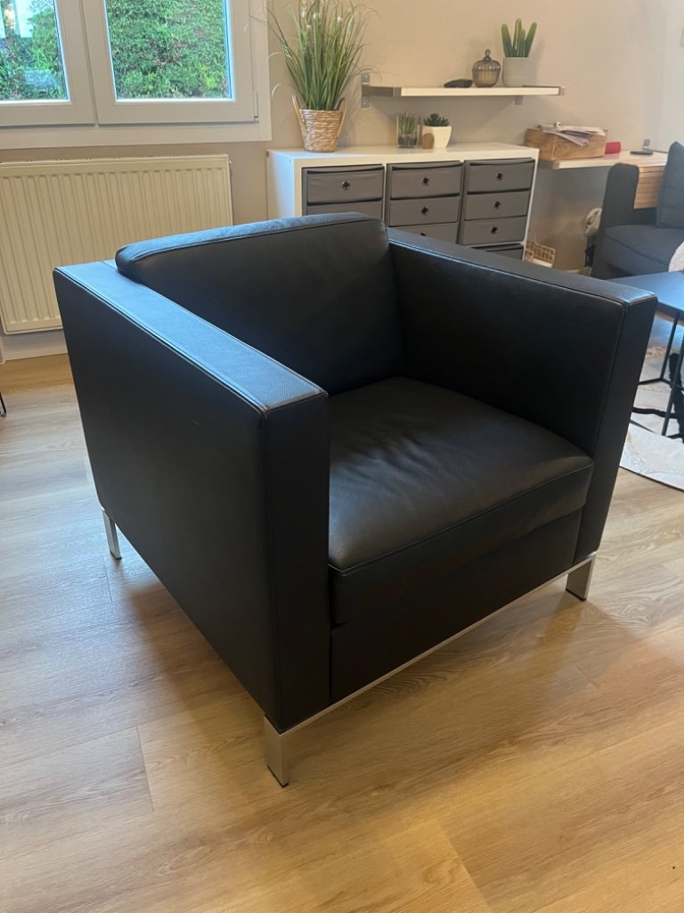 Poltrona di design Walter Knoll Foster 500 – Pelle nera, condizioni eccellenti