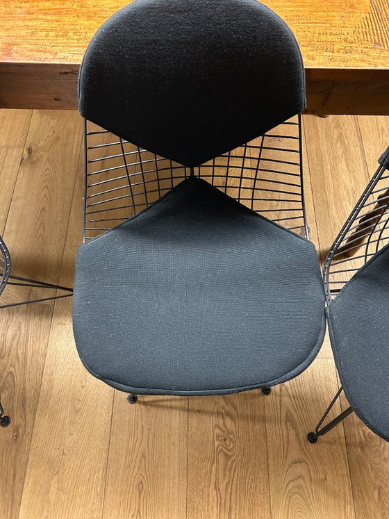 4x Vitra Wire Chair DKR-2 – Dining chairs, Metal, Textile (photo 5 of 9)