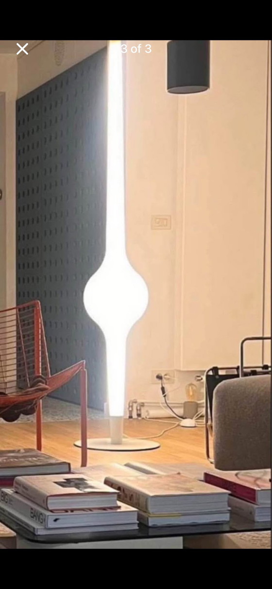 Image 1 of Lampadaire Michael Young (lampe torche)