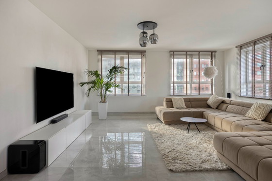 Image 1 of Divano angolare di lusso di grandi dimensioni Zitmaxx Cadence (4,2 m)