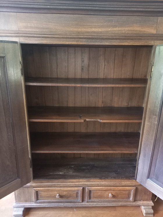 Image 1 of Schrank aus massiver Eiche