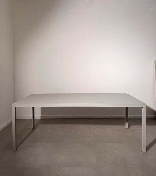 MDF Italia Esstisch