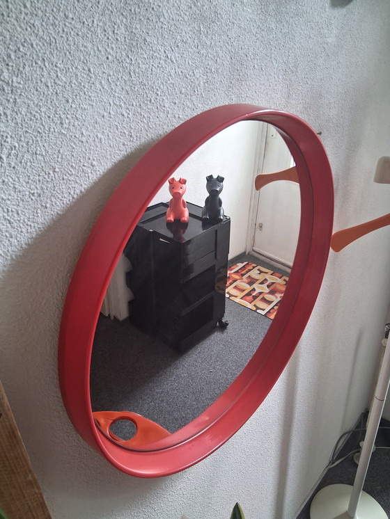 Image 1 of Miroir XL vintage rouge (60 cm) années 60/70