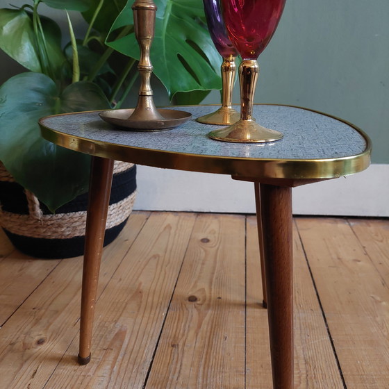Image 1 of Table d'appoint vintage en Formica