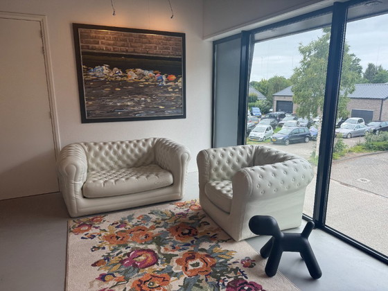 Image 1 of Blofield chesterfield sofa big blo 1 + chesterfield chair big blo 2