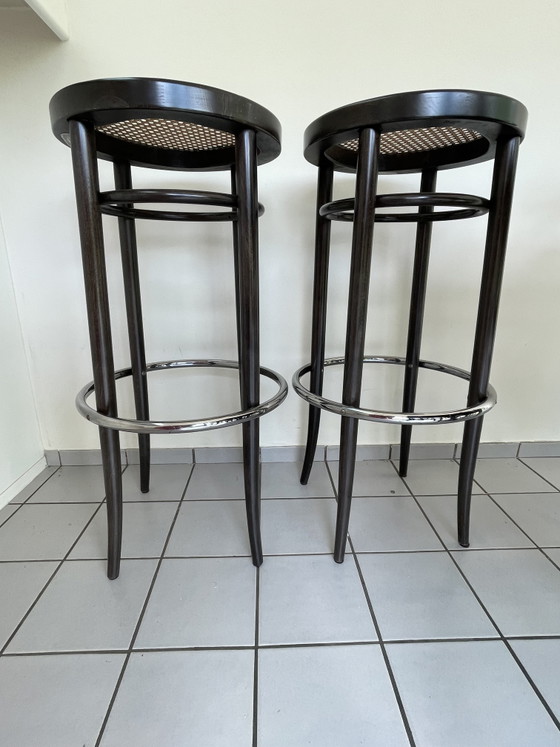 Set di 2 sgabelli da bar Thonet (modello 204RH) – Design vintage del 1987 – Wood, Rattan (photo 7 of 7)