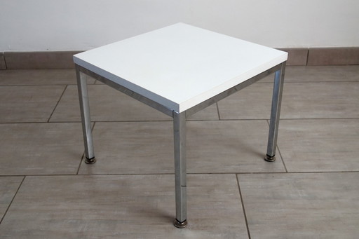 Table basse d'appoint carrée années 60