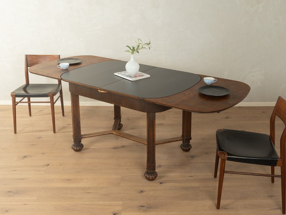 Image 1 of Table de salle à manger des années 1920, vintage