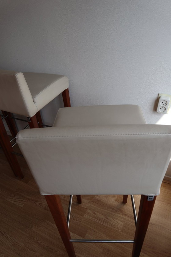 Image 1 of 4 Hülsta bar stools in perfect condition - optional bar table for small additional charge