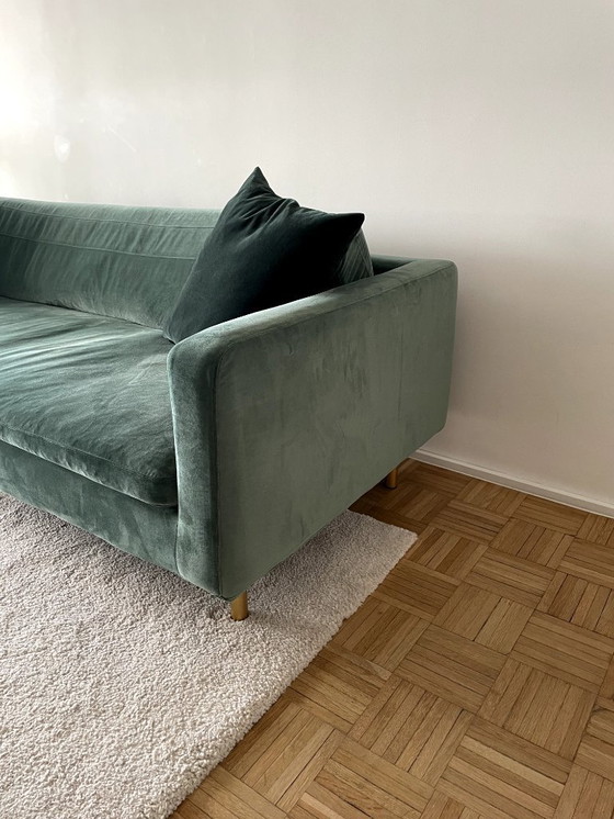 Image 1 of 3.5-seater sofa - green velvet