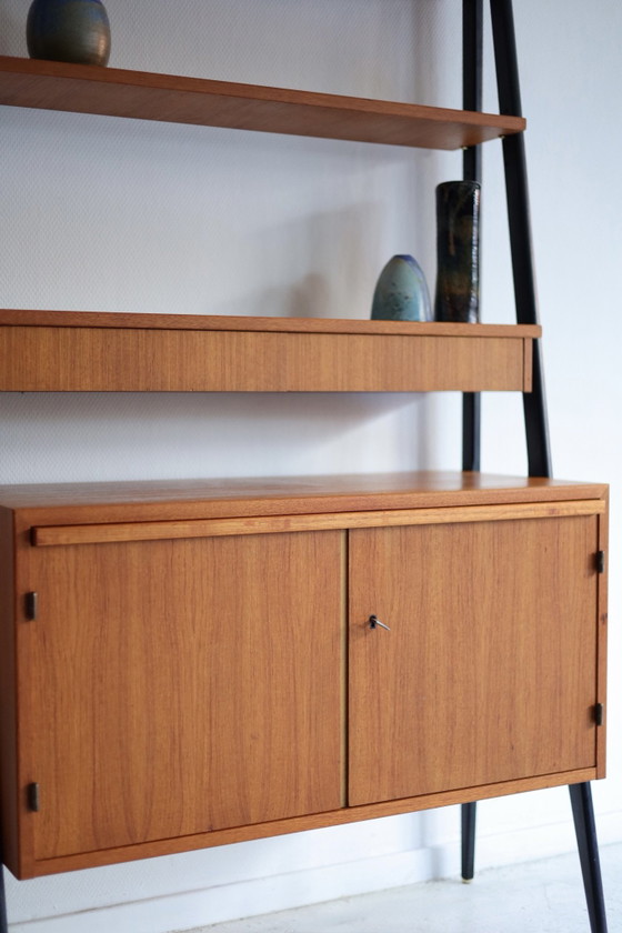 Vintage Scandinavian teak Wall cabinet 50s/60s, Wood, Brown (photo 4 of 8)