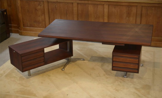 Rosewood desk model T95 by Osvaldo Borsani for Tecno 1960s, Italian Design (photo 6 of 17)